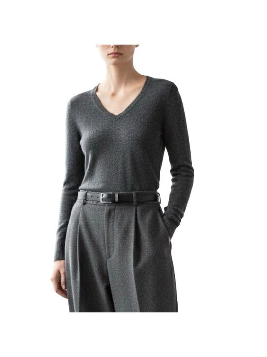 Uniqlo Sweaters - Uniqlo Premium Merino cashmere charcoal grey fitted v neck old money sweater M